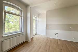 Große Etagenwohnung mit 2 Balkonen in Erfurt Daberstedt – Nonnenrain 22, 99099 Daberstedt, Erfurt – Vorschaubild 5