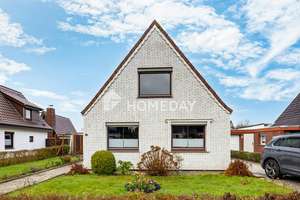 Teilsaniertes Einfamilienhaus mit großem Grundstück, Terrasse, Nebengebäude und Garage | Surheide – Die vollständige Adresse der Immobilie erhältst du vom Anbieter., 27574 Surheide, Bremerhaven – Vorschaubild 2