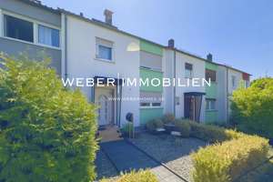 Reihenhaus in begehrter Lage mit pflegeleichtem Grundstück und Garage – Die vollständige Adresse der Immobilie erhältst du vom Anbieter., 96317 Kronach – Vorschaubild 1