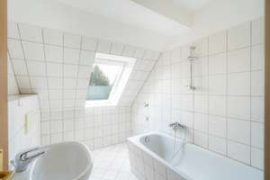 Sofort bezugsfrei! 2-Raum-Apartment im DG mit Loggia, EBK und Wanne in perfekter Wohnlage! – Die vollständige Adresse der Immobilie erhältst du vom Anbieter., 1279 Tolkewitz/Seidnitz-Nord, Dresden – Vorschaubild 10