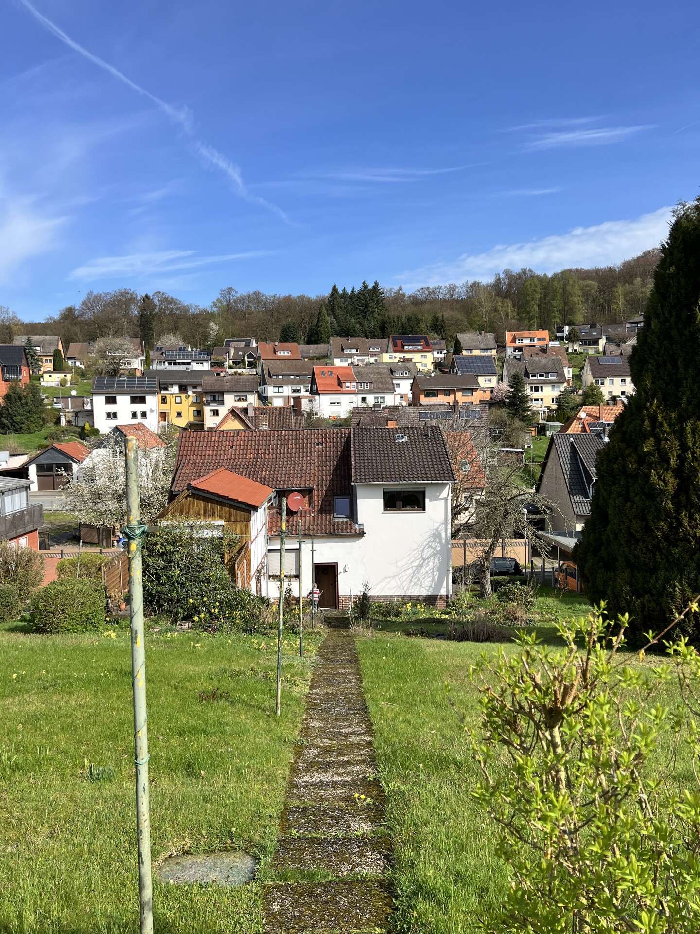 Schönes Ein- Zweifamilienhaus mit sehr viel Potenzial, Holzminden Kreis – Bild 3