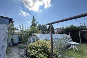 Doppelhaushälfte mit großem Garten in ruhiger Wohnlage von Dresden mit großem – Die vollständige Adresse der Immobilie erhältst du vom Anbieter., 1139 Kaditz, Dresden – Vorschaubild 6