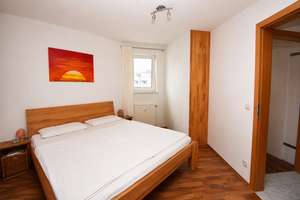 Helle 3-Zimmer-Wohnung mit Balkon, TG-Stellplatz & Aufzug in München-Bogenhausen – Taimerhofstraße 21, 81927 Oberföhring, München – Vorschaubild 11
