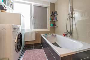 Gepflegtes Zweifamilienhaus mit Garten und Garagen in Misburg-Nord – Die vollständige Adresse der Immobilie erhältst du vom Anbieter., 30629 Misburg-Nord, Hannover – Vorschaubild 19