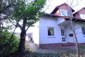 Schicke Doppelhaushälfte in Wolfenbüttel mit kuscheligem Garten, Garage und Keller – Am Kälberanger 4b, 38302 Wolfenbüttel – Vorschaubild 2