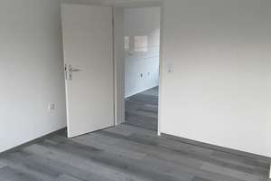 Lebendiges Stadterlebnis: 2,5-Zimmer-Wohnung in Witten – 58452 Innenstadt, Witten – Vorschaubild 3
