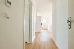 Neubau inkl. EBK und TG-Stellplatz in direkter Feldrandlage