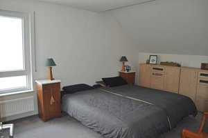 Gepflegte 7-Zimmer-Doppelhaushälfte mit EBK in Nürtingen – Saalfelder Straße 14, 72622 Esslingen (Kreis) – Vorschaubild 12