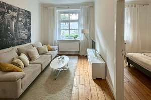 Zuhause am Wasser - stilvolle Wohnung am Osterbekkanal!