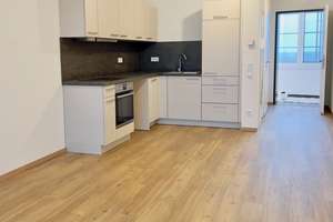 Helles Appartement mit Einbauküche, Fußbodenheizung, Loggia, Lift, Tiefgarage etc – Kattenbrookstrift 51, 30539 Bemerode, Hannover – Vorschaubild 2