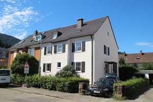 Nur für Studierende: 2,5-Zimmer DG-Wohnung in Littenweiler, PH-Nähe, für 2er-WG geeignet