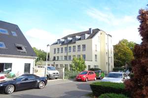 Helles Zimmer in sanierter Studentinnen-WG – moderne Küche, zwei Bäder & schnell an der Uni