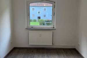 Familientraum im Erdgeschoss - 4-Zimmer-Wohnung in ruhiger Lage – Finkenherd 11, 38229 Hallendorf, Salzgitter – Vorschaubild 3