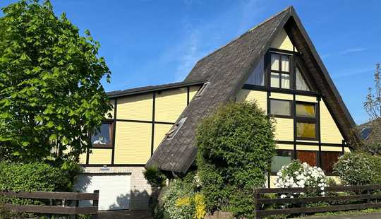 Bild von Wohnen und arbeiten auf 184m²: Einfamilienhaus + Gewerbeeinheit mit tollem Garten in Söhlde.