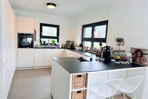 Neues, geräumiges & sehr schönes 6-Zimmer-Haus in Oberkirch in bester Lage – Uta-von-Schauenburg-Straße 27, 77704 Ortenaukreis – Vorschaubild 3