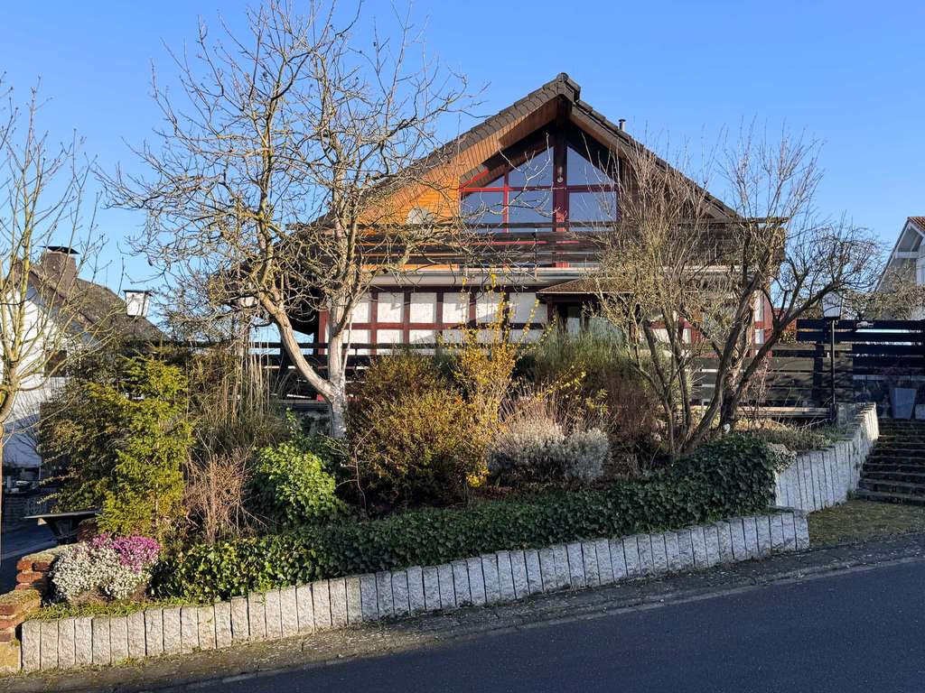 Immobilie in Unkel - Mehr Platz. Mehr Möglichkeiten. Mehr Zuhause – Familienhaus mit Einliegerwohnung und großem Garten - Bild 0