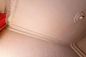 Vermietete 2-Zimmer-Altbau-Wohnung mit Stuck und Süd-Loggia im VH eines Altbaus in Neukölln – Die vollständige Adresse der Immobilie erhältst du vom Anbieter., 12055 Neukölln (Ortsteil), Berlin – Vorschaubild 6