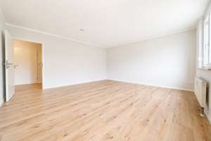 Erstbezug nach Sanierung* 2-RW* West-Balkon* neue EBK* Bad mit Wanne* TG-SP* Aufzug* Grüne Lage – Geschwister-Scholl-Straße 10, 1809 Heidenau – Vorschaubild 8