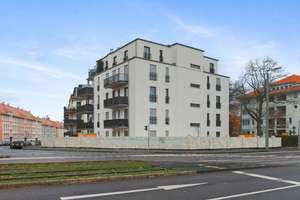 Großzügige 4-Zimmer-Wohnung mit zwei Balkonen im 1. Obergeschoss