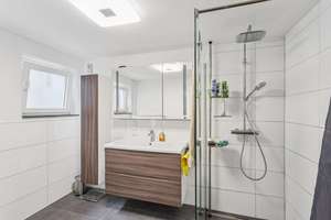 Teilsaniertes Reihenhaus in grüner Hanglage | 6 Zimmer | Garten | Garage – Die vollständige Adresse der Immobilie erhältst du vom Anbieter., 28757 Schönebeck, Bremen – Vorschaubild 10
