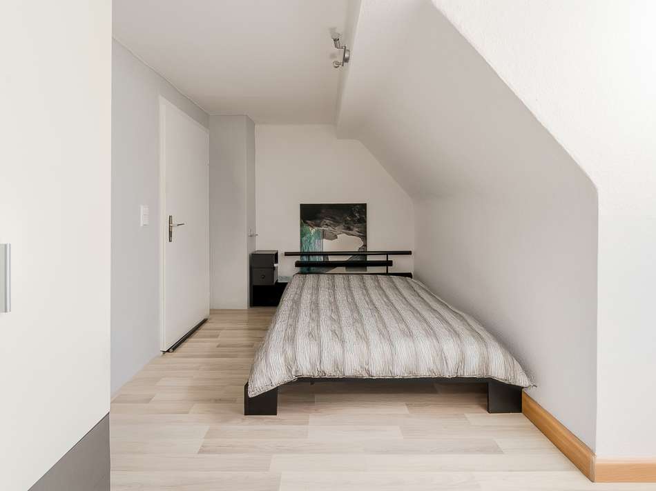 Schlafzimmer DG