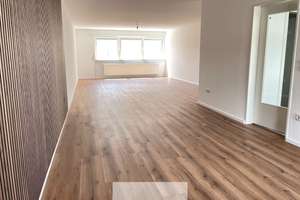 Zentrumsnaher Wohntraum: Frisch sanierte 3-Zimmer-Wohnung mit großem Balkon – Die vollständige Adresse der Immobilie erhältst du vom Anbieter., 53721 Siegburg – Vorschaubild 2
