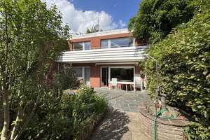 Viel Platz, Keller, Balkon und Garage
