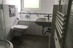 Wunderschöne 3 Zimmer Wohnung mit modernem Tageslichtbad und Balkon! – Von-der-Vogelweide-Str. 68, 45279 Freisenbruch, Essen – Vorschaubild 4