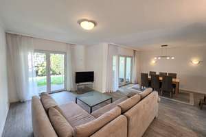 Sehr gut geschnittene, großzügige, ruhige 2-Zimmer Wohnung mit Terrasse und Gartennutzung – Burgenlandweg 2a, 50858 Junkersdorf, Köln – Vorschaubild 4