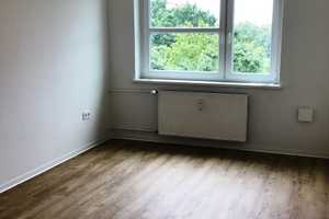 Hier macht wohnen Spaß: 3-Zimmer-Wohnung – Hertzweg 11, 23568 Lübeck – Vorschaubild 2