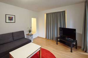 Lorettoviertel in Unterbilk: Möbliertes Appartement im EG. Mit Außenstellplatz im Innenhof. – Edith-Fürst-Straße 40, 40219 Unterbilk, Düsseldorf – Vorschaubild 11