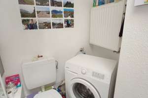 Neuwertige DG-Wohnung Baujahr 2013  Neuausgebaut 2 Zimmern und Einbauküche in Mannheim