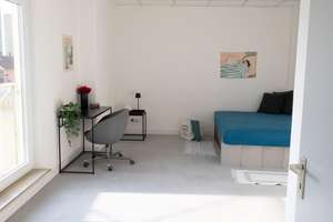 Erstbezug nach Renovierung - möbliertes 1-Zimmer-Apartment mit Stellplatz – Die vollständige Adresse der Immobilie erhältst du vom Anbieter., 76135 Weststadt, Karlsruhe – Vorschaubild 4