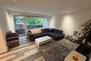 Modernisierte 3,5 Zimmer Wohnung mit Balkon in ruhiger Grünlage am Wöhrder See