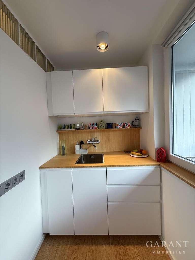 Immobilie in St. Blasien - Kleines Raumwunder: Schwellenarmes, voll möbliertes und renoviertes Apartment - sofort bezugsbereit - Bild 3