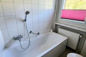 Großzügiges Zweifamilienhaus, in gutem Zustand und mit fabelhaftem Ausblick – Die vollständige Adresse der Immobilie erhältst du vom Anbieter., 31737 Rinteln – Vorschaubild 4