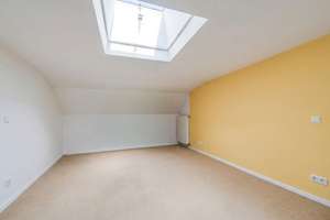 STILVOLLE 4 ZIMMER MAISONETTEWOHNUNG MIT DACHTERASSE – Die vollständige Adresse der Immobilie erhältst du vom Anbieter., 81739 Altperlach, München – Vorschaubild 6