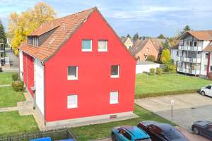 Dachgeschoss: Große & Feine 1 Zimmer mit Top-Einbauküche – Sudetenweg 27, 38448 Vorsfelde, Wolfsburg – Vorschaubild 13