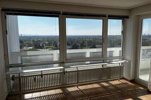 Genießen Sie den unverbaubaren Blick über Mannheim aus einer liebevoll renovierten Eigentumswohnung