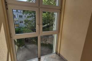 GESUCHTES STRIESEN! VERMIETETE 2 RAUM- WOHNUNG, 2.OG, BALKON, LIFT, TG UND HOBBYRAUM! – Eibenstocker Straße 25, 1277 Striesen-Süd, Dresden – Vorschaubild 28