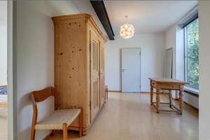 Möbliert: Wunderschönes Atrium-Reihenhaus in Grünwald – Die vollständige Adresse der Immobilie erhältst du vom Anbieter., 82031 Grünwald – Vorschaubild 17