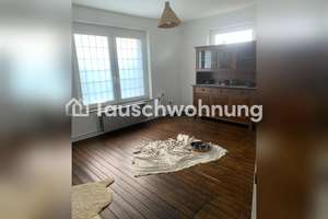 Tauschwohnung: Helle 3 ZKB mit Holzboden