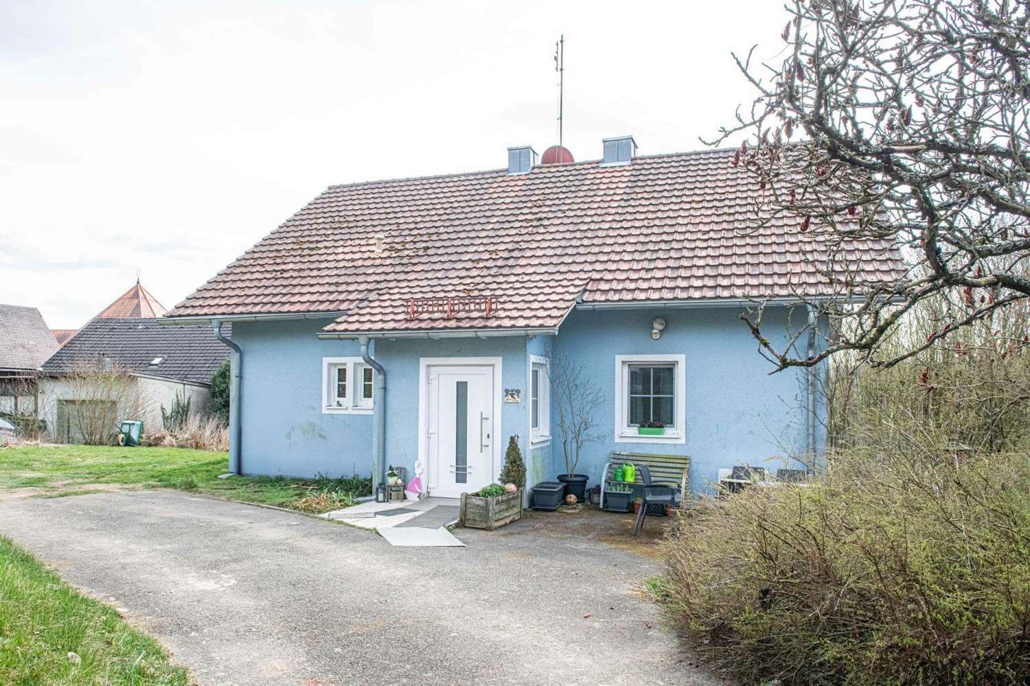 Einfamilienhaus mit großem Grundstück in ruhiger Lage, Cham Kreis – Bild 4