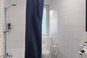 Stilvolle 2-Zimmer-Altbauwohnung mit Balkon in denkmalgeschütztem Haus in Düsseldorf-Derendorf – Yorckstraße 2a, 40476 Derendorf, Düsseldorf – Vorschaubild 4
