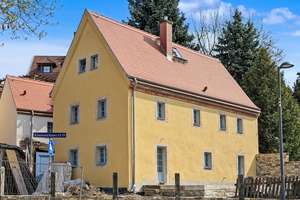 Erstbezug nach Sanierung! Wohnen und Arbeiten im denkmalgeschützten Hofensemble. – Klosterteichplatz 11, 1219 Leubnitz-Neuostra, Dresden – Vorschaubild 2