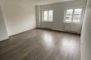 Zentral gelegene 3-Zimmer-Wohnung mit Aufzug und Einbauküche – Petersstraße 88, 47798 Krefeld – Vorschaubild 8