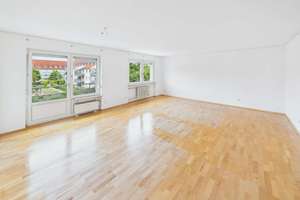 Großzügige 3-Zimmer-Wohnung mit Balkon, Stellplatz in ruhiger Lage von Fürth – Die vollständige Adresse der Immobilie erhältst du vom Anbieter., 90763 Südstadt Weikershof, Fürth – Vorschaubild 3