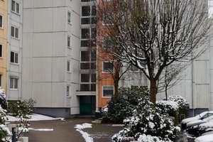Wunderschöne  2 1/2 Zimmerwohnung mit Balkon und herrlicher Aussicht – Die vollständige Adresse der Immobilie erhältst du vom Anbieter., 42113 Uellendahl-Katernberg, Wuppertal – Vorschaubild 17