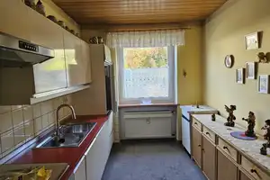 Zweifamilienhaus in schöner und ruhiger Wohnlage in Weiden- Ost zu verkaufen – Weiden in der Oberpfalz – Vorschaubild 5