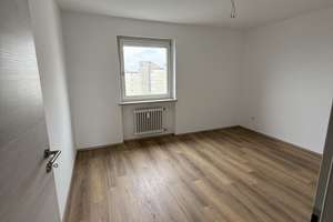 Hoch hinaus - 3 Zimmer mit tollem Blick über die Stadt – Die vollständige Adresse der Immobilie erhältst du vom Anbieter., 93051 Großprüfening-Dechbetten-Königswiesen, Regensburg – Vorschaubild 7